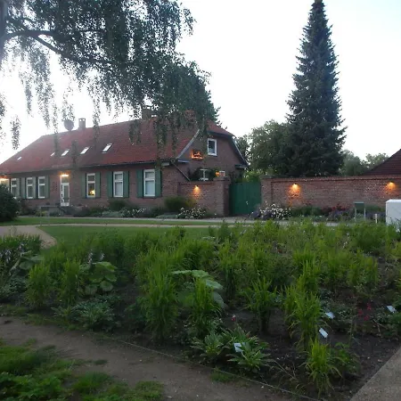 4 Sterne Wohnen Zum Alten Forsthof Am Schlosspark, App 1 Smuck Und Groot Eutin