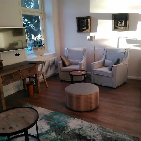 4 Sterne Wohnen Zum Alten Forsthof Am Schlosspark, App 1 Smuck Und Groot Apartment Eutin
